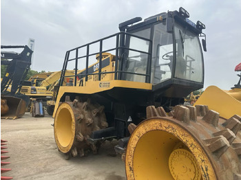 Stabilisator tanah CAT 6G: gambar 5