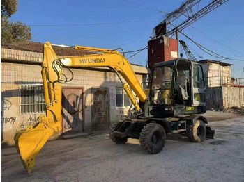 Ekskavator roda HYUNDAI