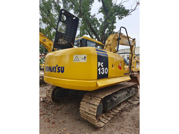 Ekskavator perayap KOMATSU PC130