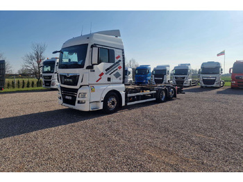 Pengangkut kontainer/ Container truck MAN TGX