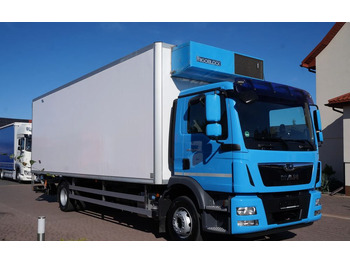 Truk berpendingin MAN TGM 15.250