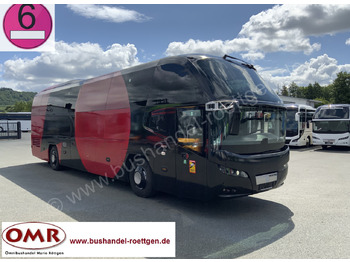Bus pariwisata NEOPLAN