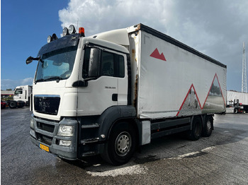 Truk dengan terpal samping MAN TGS 26.400