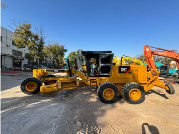 Grader CATERPILLAR 140K