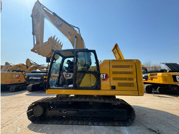 Ekskavator perayap CATERPILLAR 320GC