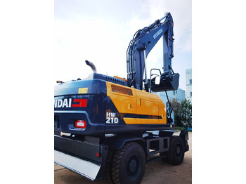 Ekskavator roda HYUNDAI