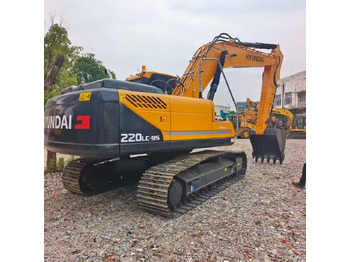 Ekskavator perayap HYUNDAI