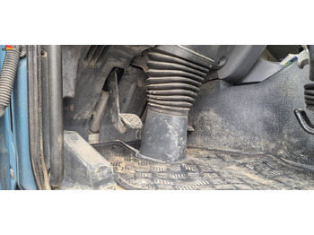 Truk pompa mixer Mercedes-Benz 3241 PM 21-3 Liebherr 7 cbm PUMI Putzmeister Liebherr: gambar 4 Truk pompa mixer Mercedes-Benz 3241 PM 21-3 Liebherr 7 cbm PUMI Putzmeister Liebherr: gambar 4