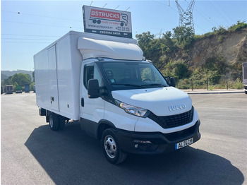 Truk box Iveco 35C16H: gambar 4