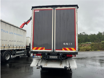 Truk dengan terpal samping Volvo FE 280: gambar 5