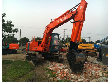 Ekskavator perayap HITACHI EX120-3