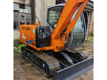 Ekskavator perayap HITACHI ZX60