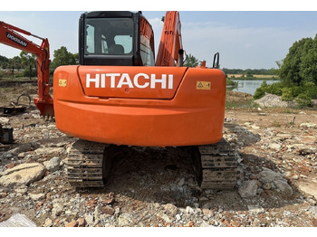 Ekskavator mini Hitachi ZX70: gambar 3