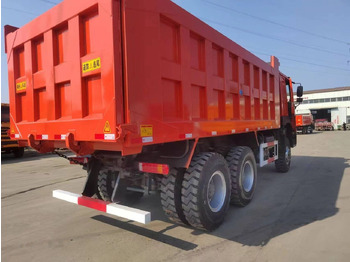 Truk jungkit SINOTRUK HOWO