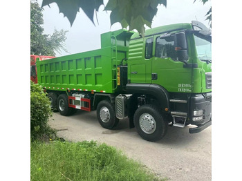 Truk jungkit SINOTRUK HOWO