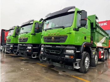 Truk jungkit SINOTRUK HOWO