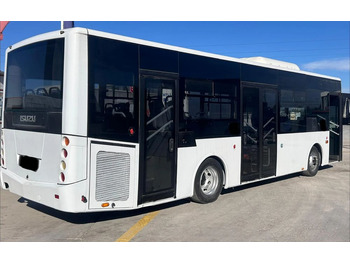 Bus kota Isuzu Citybus: gambar 3 Bus kota Isuzu Citybus: gambar 3