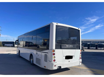 Bus kota Isuzu Citybus: gambar 4 Bus kota Isuzu Citybus: gambar 4