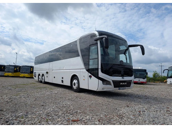 Bus pariwisata MAN Lion's Coach