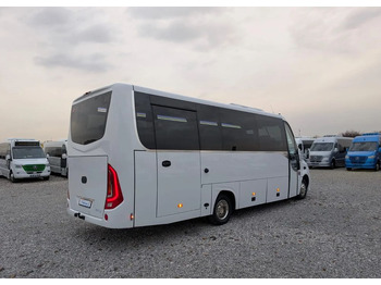 Bus mini, Van penumpang baru Mercedes-Benz Sprinter 519: gambar 5