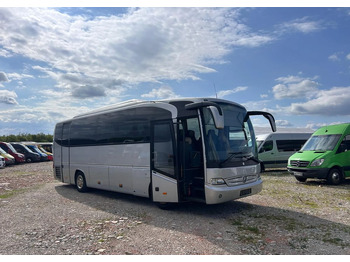 Bus pariwisata MERCEDES-BENZ Tourino