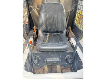 Leasing BOBCAT S300 BOBCAT S300: gambar 5