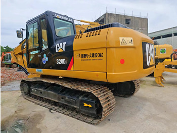 Ekskavator perayap CATERPILLAR 320D2