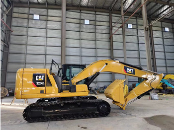 Ekskavator perayap CATERPILLAR 320GC