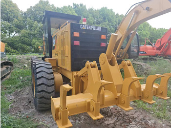 Grader CATERPILLAR 140k: gambar 3 Grader CATERPILLAR 140k: gambar 3
