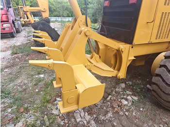 Grader CATERPILLAR 140k: gambar 5 Grader CATERPILLAR 140k: gambar 5