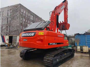 Ekskavator perayap DOOSAN DX225LCA: gambar 5