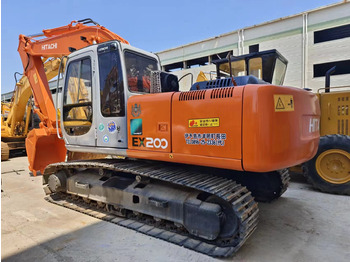 Ekskavator perayap HITACHI EX200