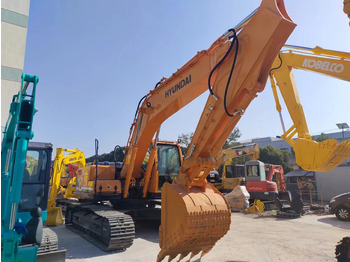 Ekskavator perayap HYUNDAI