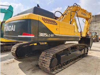 Ekskavator perayap HYUNDAI