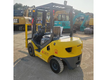 Forklift diesel KOMATSU FD30: gambar 5 Forklift diesel KOMATSU FD30: gambar 5