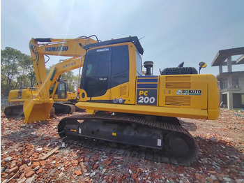 Ekskavator perayap KOMATSU PC200-8