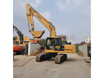Ekskavator perayap KOMATSU PC200-7