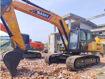 Ekskavator perayap SANY