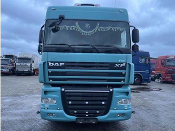 Tractor head DAF XF 105.460 Tractor unit: gambar 4 Tractor head DAF XF 105.460 Tractor unit: gambar 4