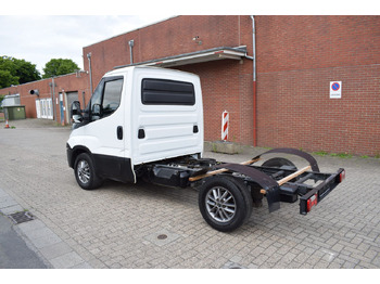 Truk sasis Iveco Daily 35 S21 3,0 Automatik Luftfederung Tempomat: gambar 4