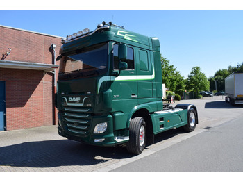 Tractor head DAF XF 530