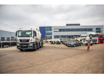 Truk pengaduk beton PUTZMEISTER