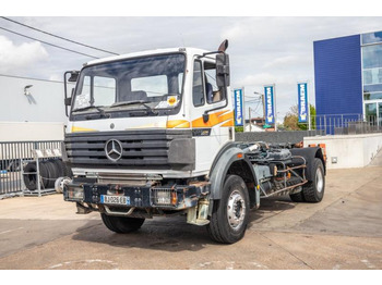 Hook lift MERCEDES-BENZ SK 2024
