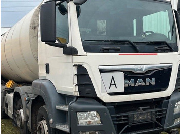 Truk sampah MAN TGS 35.360