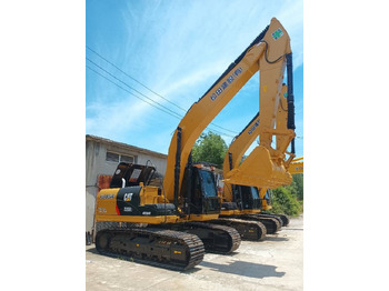 Ekskavator perayap CATERPILLAR 320D2