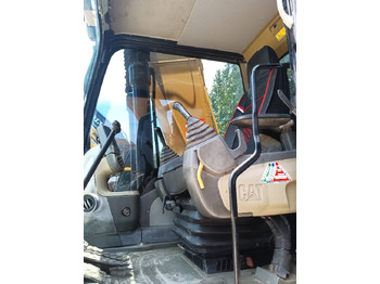 Ekskavator perayap baru CAT 320 D2: gambar 4