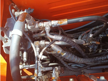 Ekskavator perayap baru Doosan DX 75: gambar 5