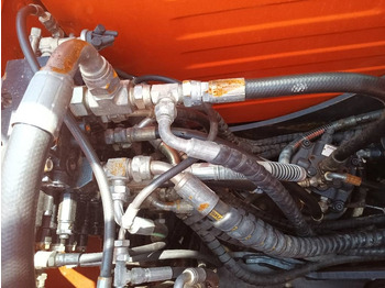 Ekskavator perayap baru Doosan DX 75: gambar 4