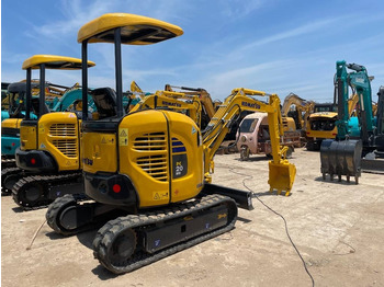 Ekskavator mini KOMATSU