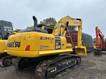 Ekskavator perayap KOMATSU PC200